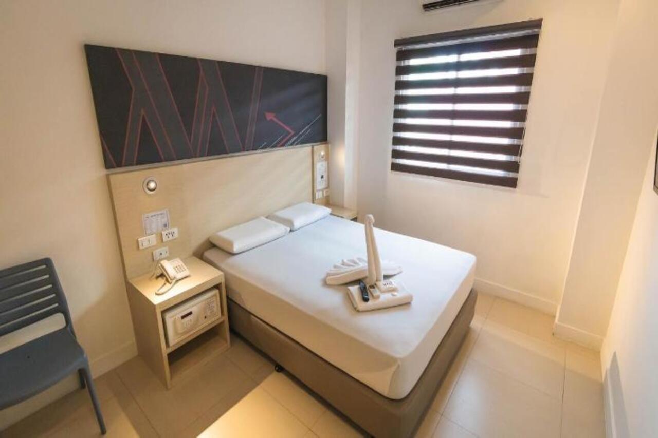 קואזון סיטי Go Hotels Cubao מראה חיצוני תמונה